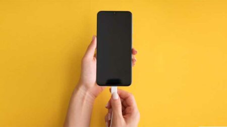 علت شارژ نشدن گوشی و راههای بررسی برای یافتن مشکل شارژ‌ گوشی موبایل